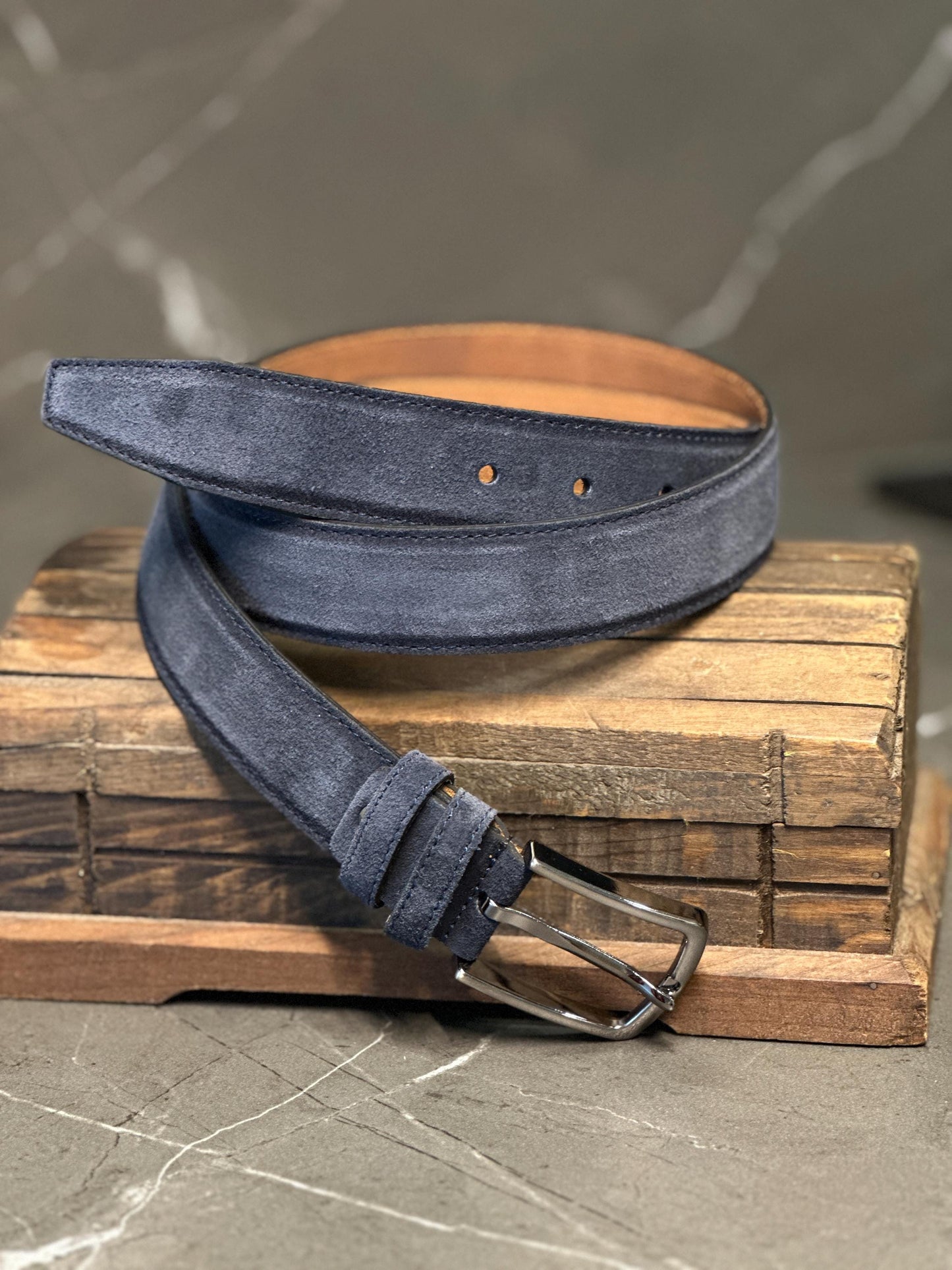 Elegant Suede Leather Belt for Men. High Quality Suede Belts with Customizable Options. Stylish Gift for Birthdays and Anniversaries.