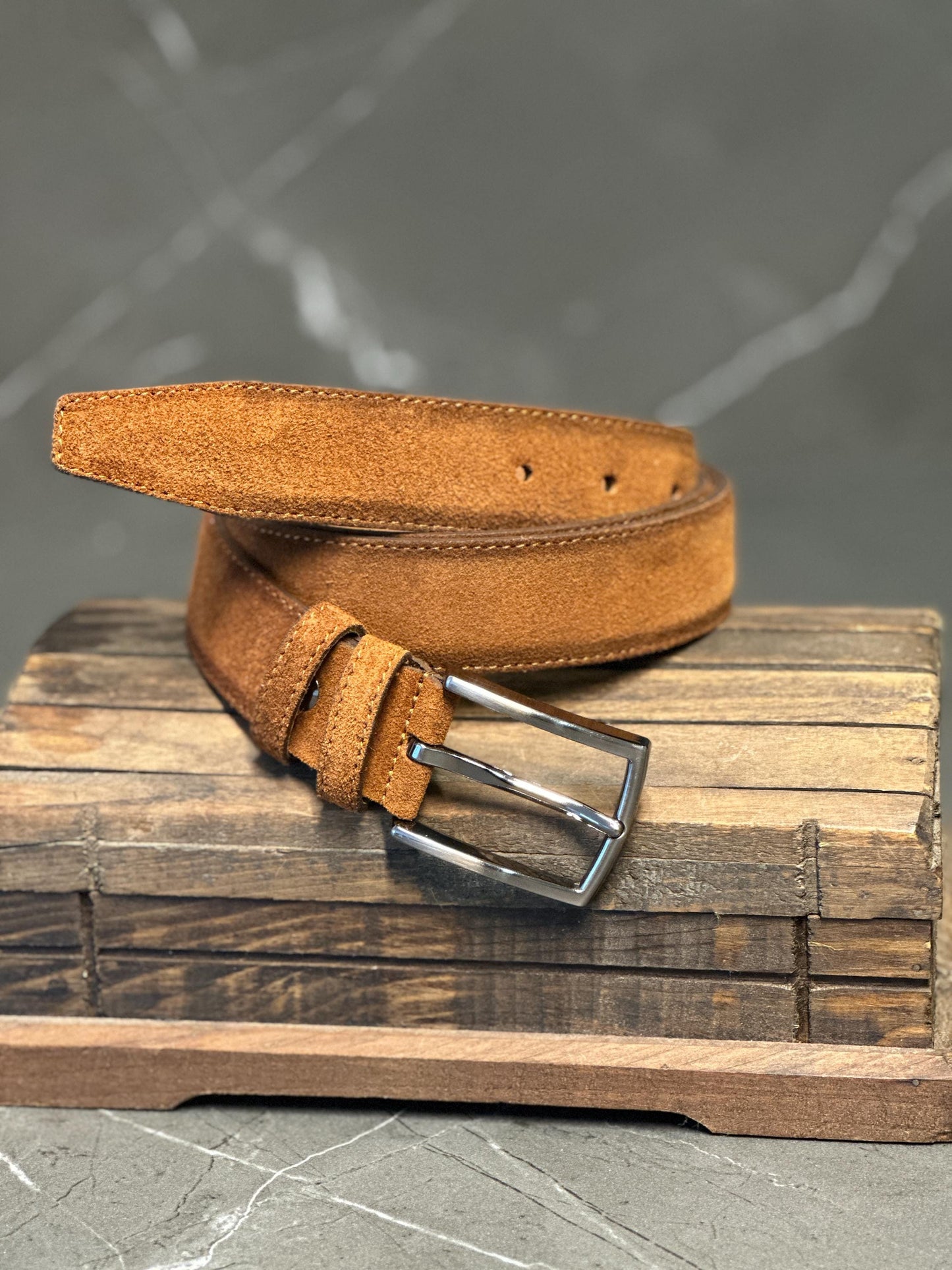 Elegant Suede Leather Belt for Men. High Quality Suede Belts with Customizable Options. Stylish Gift for Birthdays and Anniversaries.