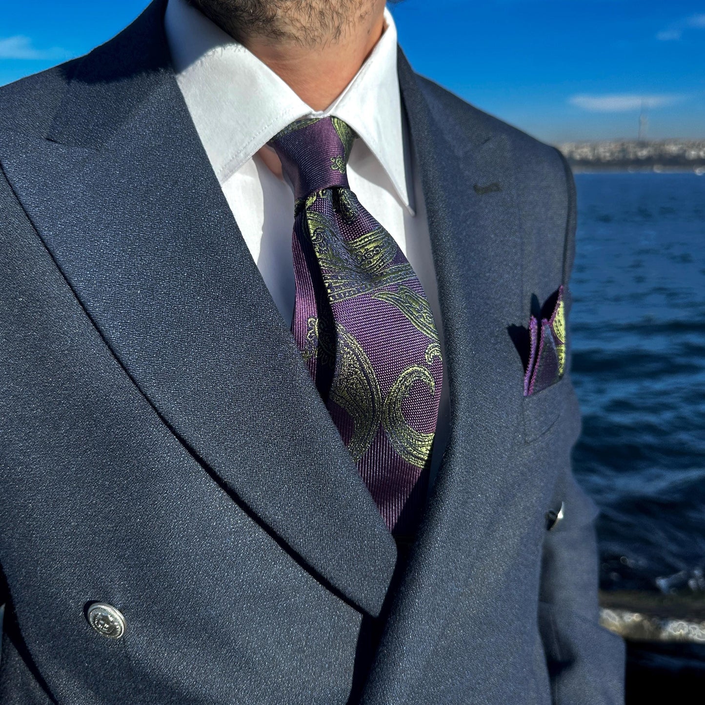 Luxury Silk Blend Paisley Ivy Tie Set. Timeless Elegance for Weddings & Business Events. Perfect Gift for Grooms and Stylish Men.