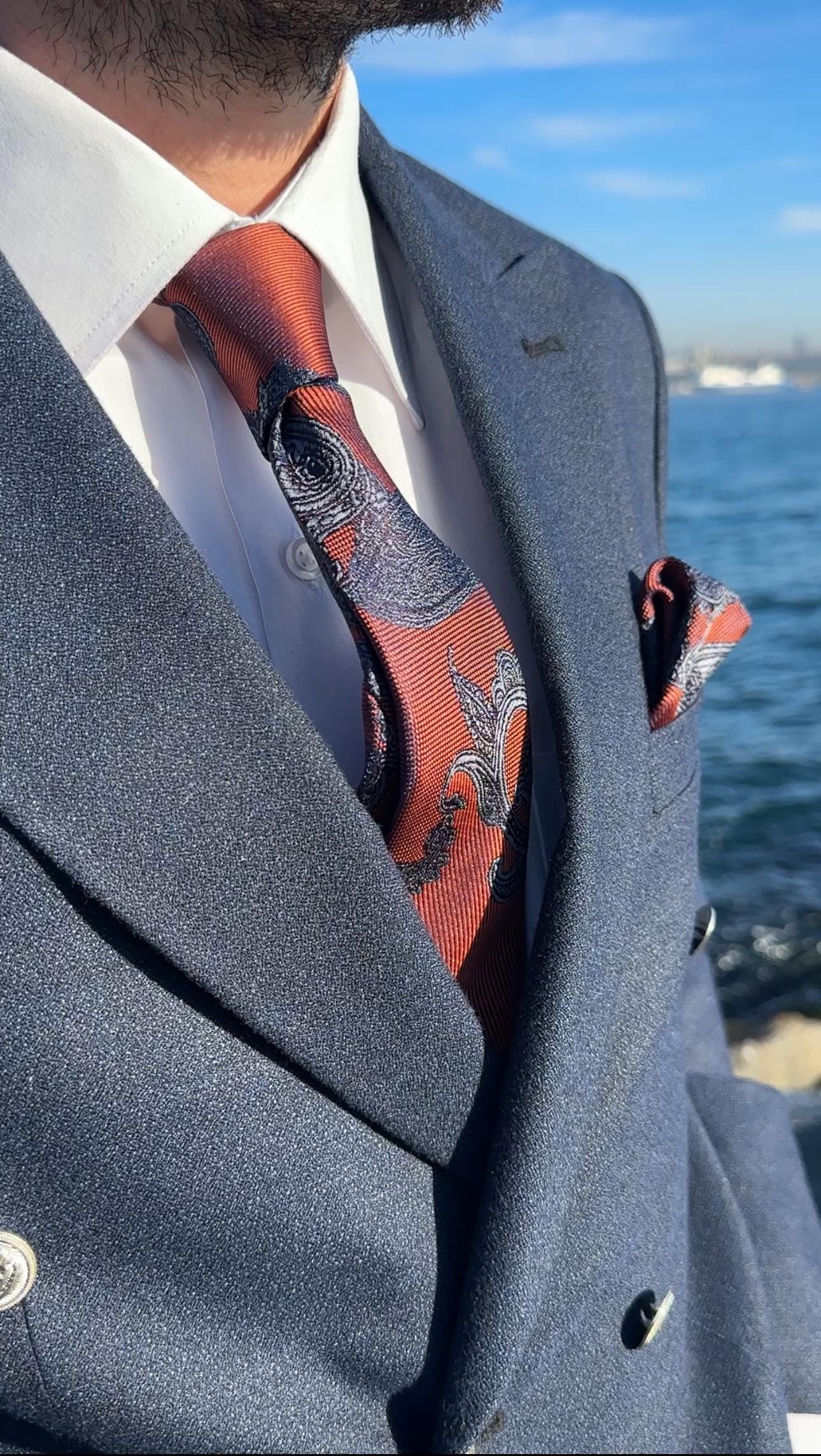 Luxury Silk Blend Paisley Ivy Tie Set. Timeless Elegance for Weddings & Business Events. Perfect Gift for Grooms and Stylish Men.